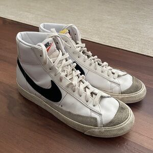 Nike Blazer Mid ‘77 Sneaker
